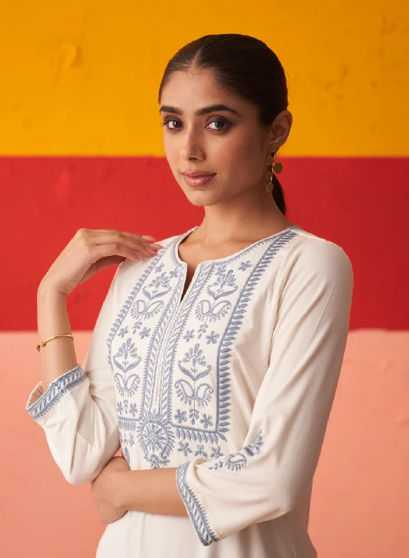 White Kurta for Women with Threadwork and Lace Detailing